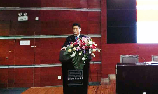 在北京师范大学2016年“物联网国际会议-IIKI2016”上。OETY欧亿体育董事长杨冰之并“物联网及中国发展现状、政策与发展前瞻”为题作精彩演讲。